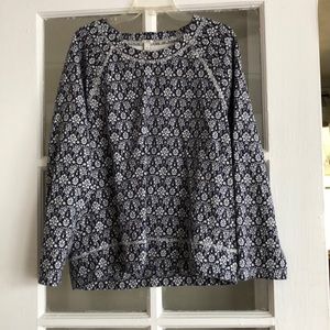 Patterned sweatshirt, crew neck